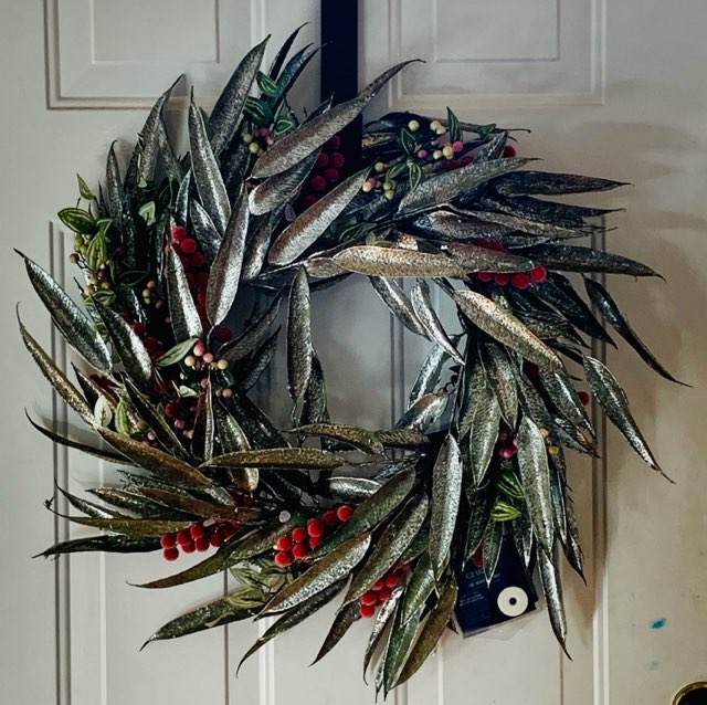 Christmas Wreath - Olive Leaf Christmas (Lights)