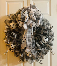 Load image into Gallery viewer, Black &amp; White Christmas Mesh Wreath with Lights
