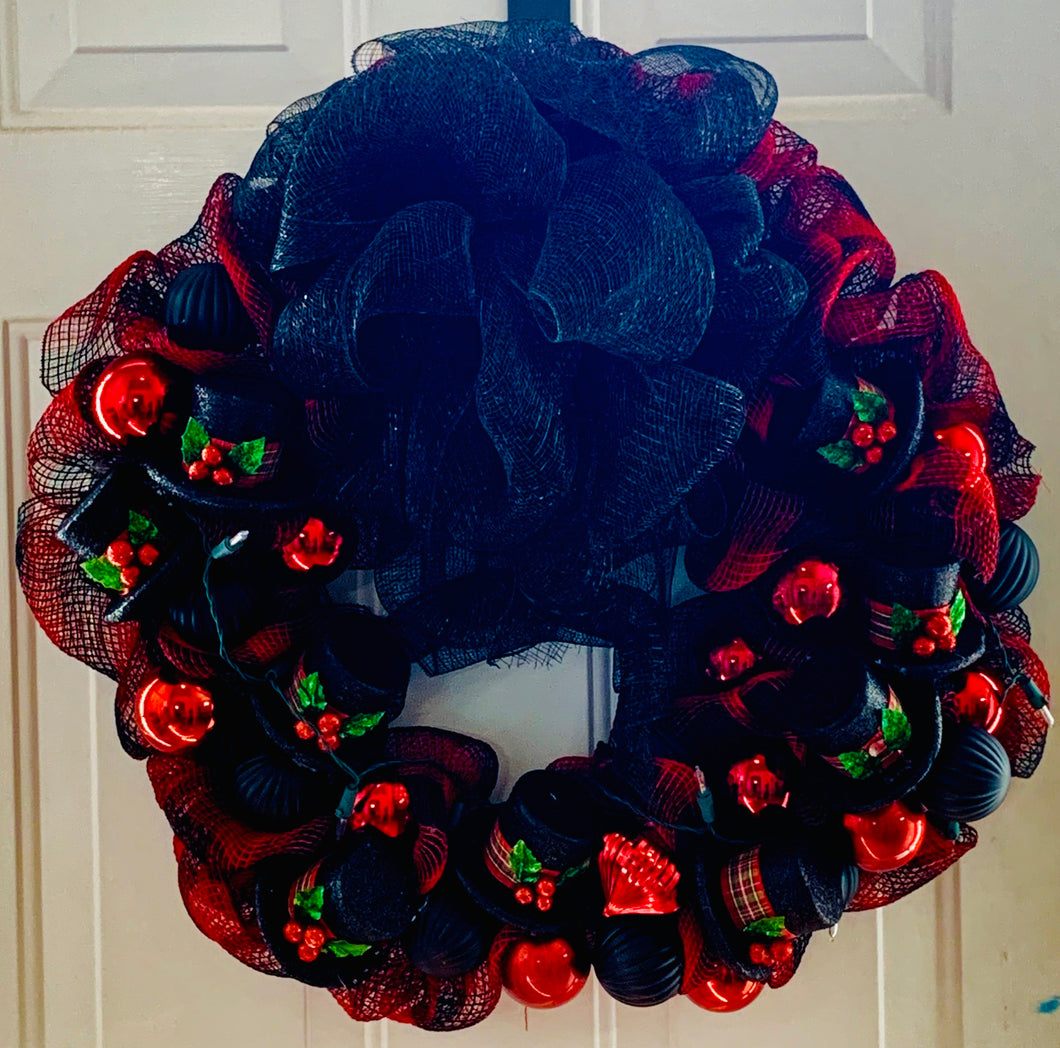 Christmas Wreath - Black Mystic (Black Hats)