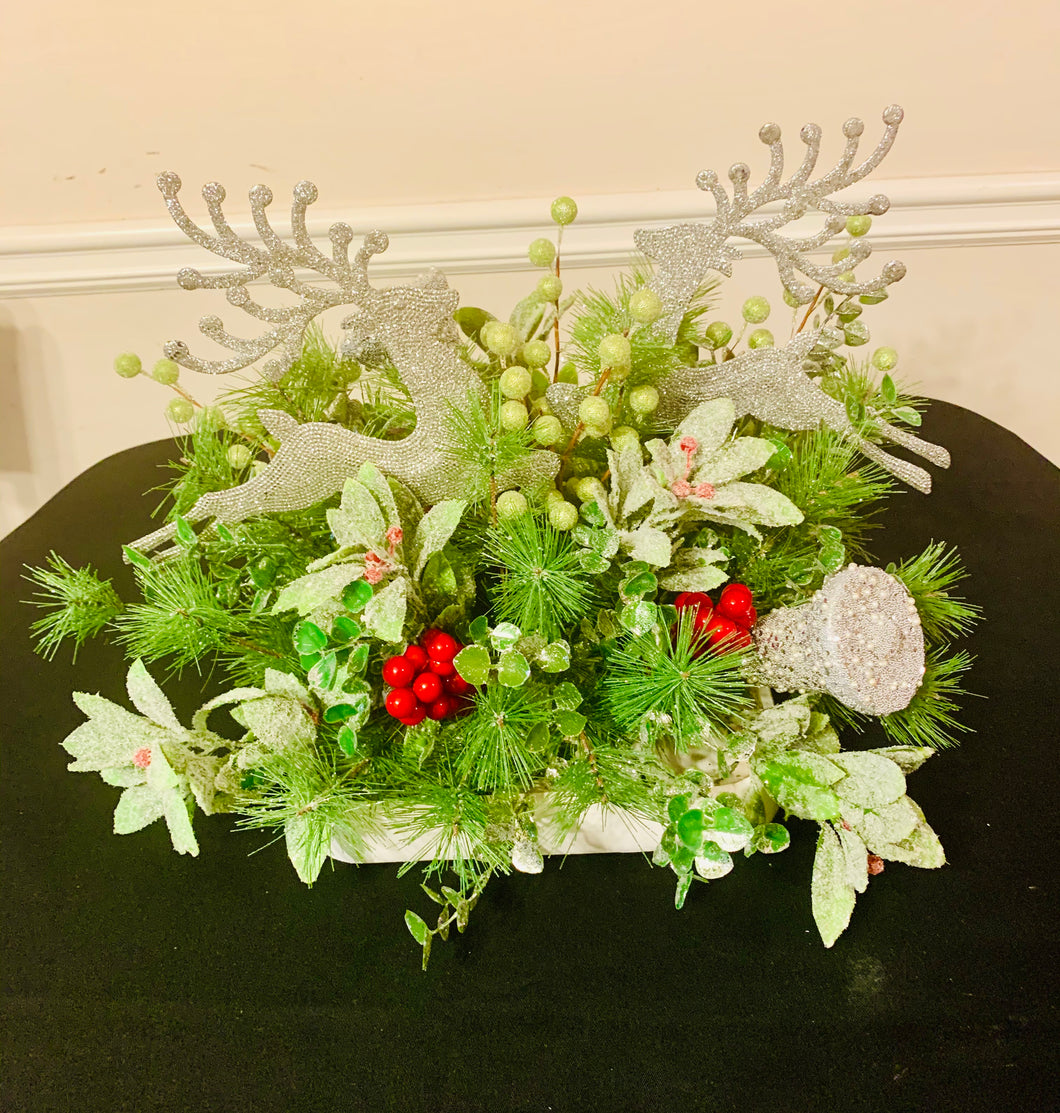 Table Arrangement - Silver Deer