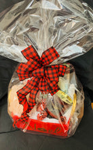 Load image into Gallery viewer, Gift Basket - Her (Pampering)

