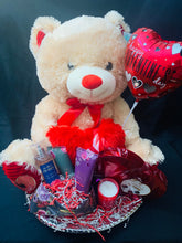 Load image into Gallery viewer, Gift Basket - Beige Bear Valentine
